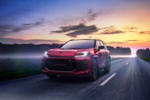 La nueva Toyota RAV4 llega al Perú: más potente, tecnológica y con version híbrida enchufable