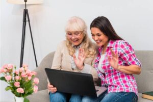 Regalos para mamá: ¿qué tecnología práctica regalar en el Día de la Madre? pc Factory
