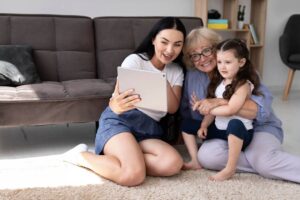 Regalos para mamá: ¿qué tecnología práctica regalar en el Día de la Madre? pc Factory