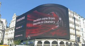 Samsung colabora con ‘El Diablo Viste a la Moda 2’ para impulsar su nueva campaña de la Lavaseca Bespoke AI