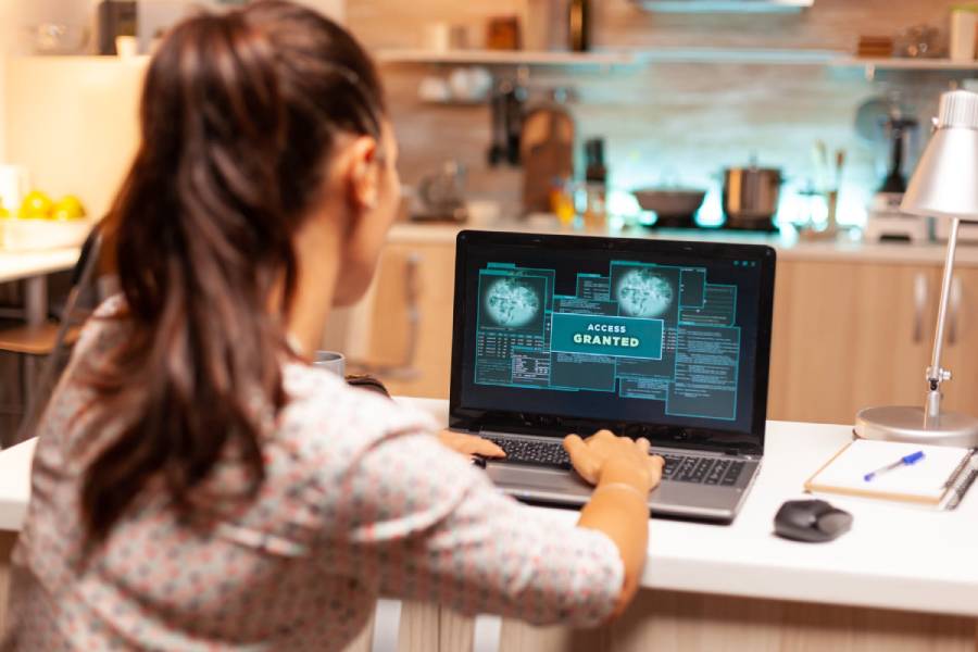 Ciberdelincuentes usan falsas herramientas de IA para atacar a PyMEs: casos se quintuplican en 2026 Kaspersky
