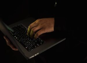 El 35% de las infecciones por infostealers comienzan con usuarios que ejecutan archivos directamente desde carpetas temporales Kaspersky