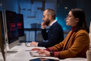 Empresas peruanas aún subestiman el impacto económico de los ciberataques Xpartans