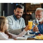 LG, en la celebración del Día del Padre: presenta tres cócteles para sorprender en casa