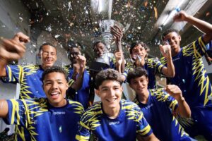 Leica Live Moment de la Serie Xiaomi 17T: la función ideal para capturar la emoción de la fiesta del fútbol