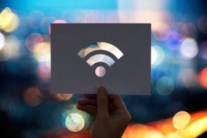 Mundial 2026: Cómo evitar que una red Wi-Fi falsa robe tus contraseñas y datos bancarios ESET