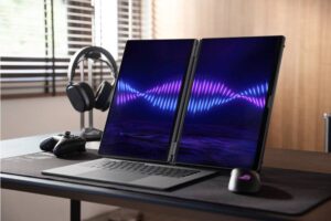 ROG Zephyrus Duo (2026): La laptop gamer de doble pantalla OLED definitiva llega a Perú