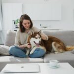 ¿Tienes mascotas en casa? LG, proporciona cuatro consejos para lavar tu ropa y eliminar pelos, olores y residuos