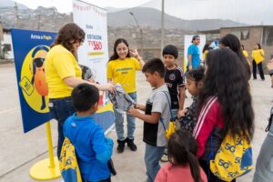 Bitel impulsa el aprendizaje digital de niños de Pamplona Alta por Fiestas Patrias