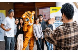 Bitel impulsa la accesibilidad digital junto a SENSE y la UCSS para promover una tecnología más inclusiva