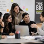 No solo la creatividad y el talento bastan: el inglés, una competencia indispensable para los profesionales del futuro