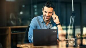 Cómo proteger tus datos cuando viajas con una laptop ACER