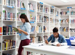 Estudio revela una nueva tendencia_ los jóvenes hacen pausas en el aprendizaje del inglés, pero no renuncian a sus metas ICPNA