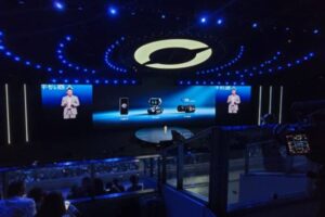 HONOR lanza el revolucionario HONOR Robot Phone, marcando la nueva era en la cinematografía móvil y la IA integrada