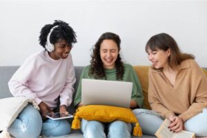 La IA deja de ser solo una herramienta: el 22% de los jóvenes latinoamericanos ya la usa como una amiga Kaspersky