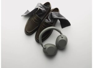 Los nuevos audífonos WH-1000XM6 gris olivo de Sony aportan elegancia sutil al audio premium