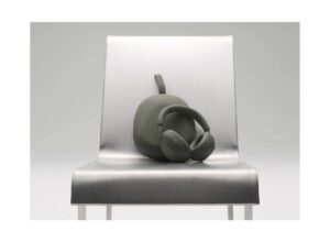 Los nuevos audífonos WH-1000XM6 gris olivo de Sony aportan elegancia sutil al audio premium