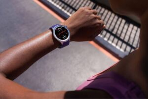 moto watch: cómo la tecnología de Polar lleva el monitoreo de salud y entrenamiento a otro nivel