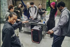 SONY AMPLÍA SU LÍNEA ULT POWER SOUND CON TRES NUEVOS ALTAVOCES CON REFUERZO DE GRAVES
